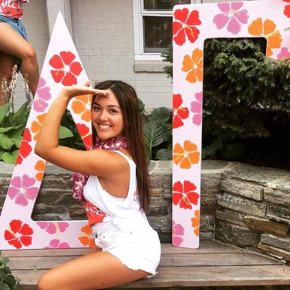 Meet your Posher, Ali - Picture 1 of 1